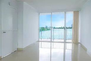 7601 E Treasure Dr, North Bay Village, FL 33141 - Photo 4
