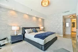 100 S Pointe Dr, Miami Beach, FL 33139 - Photo 18