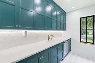 172 NW 90th St, El Portal, FL 33150 - Photo 20