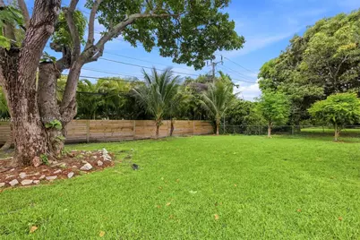 172 NW 90th St, El Portal, FL 33150 - Photo 38