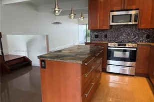 19220 NE 25th Ave, Miami, FL 33180 - Photo 2