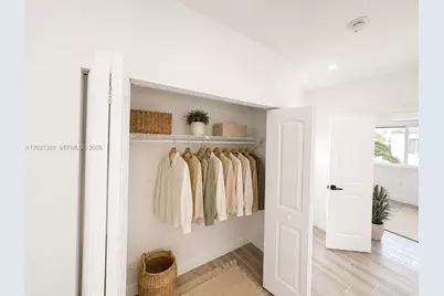 7735 Byron Ave #2, Miami Beach, FL 33141 - Photo 4