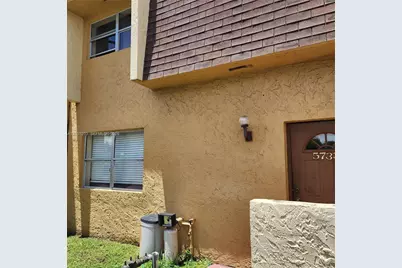 5733 Blueberry Ct, Lauderhill, FL 33313 - Photo 2