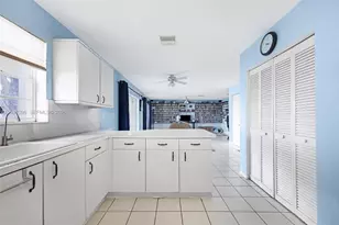 9314 SW 212th Terrace, Cutler Bay, FL 33189 - Photo 6