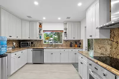 1160 NE 100th St, Miami Shores, FL 33138 - Photo 20
