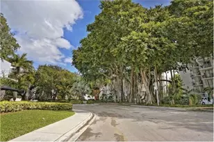 750 NE 64th St, Miami, FL 33138 - Photo 20