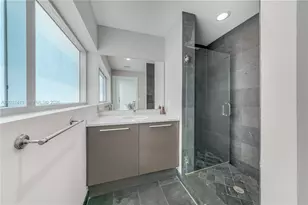 900 Biscayne Blvd, Miami, FL 33132 - Photo 8