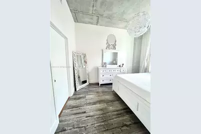 2001 Biscayne Blvd #2310, Miami, FL 33137 - Photo 10