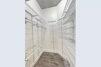 2001 Biscayne Blvd #2310, Miami, FL 33137 - Photo 18