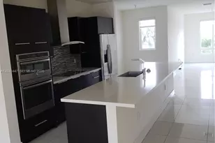 10280 NW 63rd Terrace, Doral, FL 33178 - Photo 4