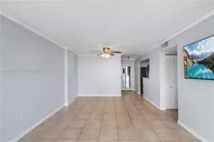 1605 Bay Rd, Miami Beach, FL 33139 - Photo 4