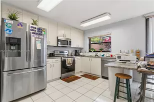 1184 NW 122nd Terrace, Pembroke Pines, FL 33026 - Photo 18