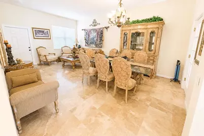 748 Tulip Cir, Weston, FL 33327 - Photo 4