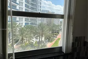6039 Collins Ave, Miami Beach, FL 33140 - Photo 4
