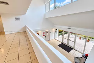 140 Lakeview Dr, Weston, FL 33326 - Photo 4
