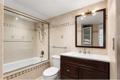 19701 E Country Club Dr #5604, Aventura, FL 33180 - Photo 12