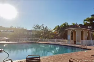 14055 SW 49th St, Miramar, FL 33027 - Photo 6