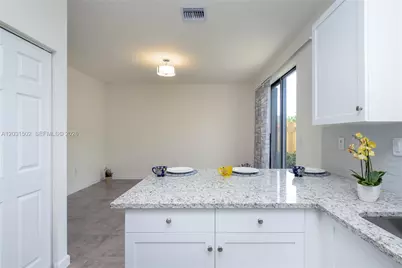 6502 S Anise  Ct, Davie, FL 33314 - Photo 10