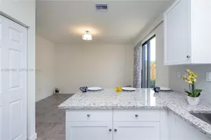 6502 S Anise Ct, Davie, FL 33314 - Photo 10