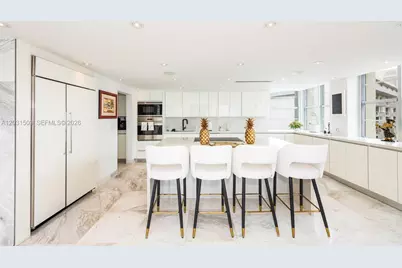 5660 Collins Ave #14C, Miami Beach, FL 33140 - Photo 10