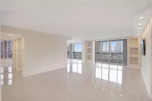 3500 Mystic Pointe Dr, Aventura, FL 33180 - Photo 2