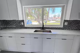 9934 SW 195th St, Cutler Bay, FL 33157 - Photo 6