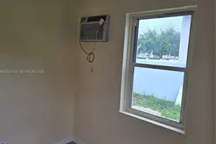 840 NE 124th St, North Miami, FL 33161 - Photo 2