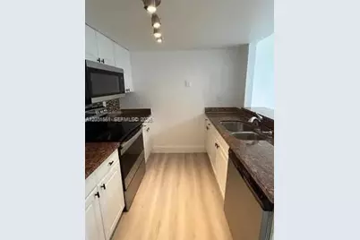365 NW 85th Ct #1203, Miami, FL 33126 - Photo 6