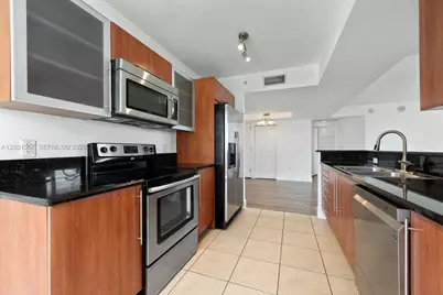 3232 SW 22nd Ter #802, Miami, FL 33145 - Photo 12