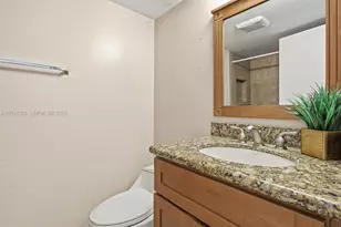 2379 SW 15th St, Deerfield Beach, FL 33442 - Photo 16