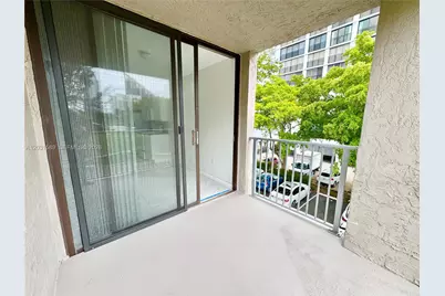 17600 N Bay Rd #N302, Sunny Isles Beach, FL 33160 - Photo 4