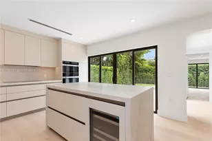 118 Sarto Ave, Coral Gables, FL 33134 - Photo 12