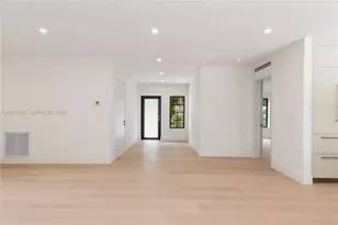 118 Sarto Ave, Coral Gables, FL 33134 - Photo 6