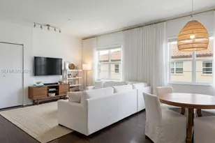 420 15th St, Miami Beach, FL 33139 - Photo 1