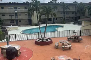 7505 SW 82nd St, Miami, FL 33143 - Photo 14