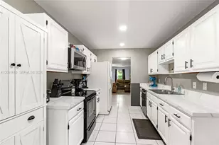 11870 Donlin Dr, Wellington, FL 33414 - Photo 8