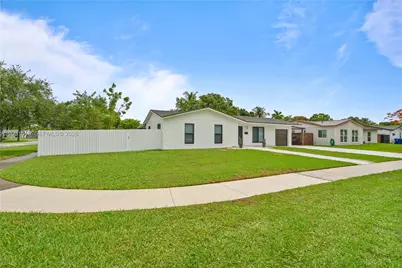 9161 SW 181st Ter, Palmetto Bay, FL 33157 - Photo 6