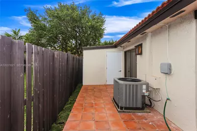 15240 SW 45th Ter #54-H, Miami, FL 33185 - Photo 18