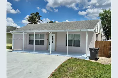 5653 Coconut Rd #5653, West Palm Beach, FL 33413 - Photo 1