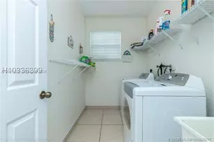 1032 Silktree Ln, Weston, FL 33327 - Photo 10