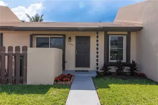 11903 SW 110th St Cir E, Miami, FL 33186 - Photo 2