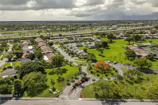 11903 SW 110th St Cir E, Miami, FL 33186 - Photo 52