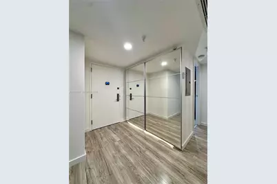 671 NE 195th St #205E, Miami, FL 33179 - Photo 10