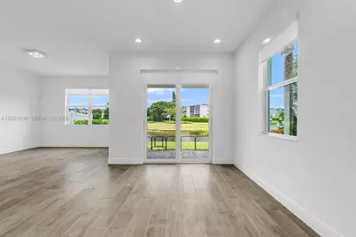581 Sanderling Cir #581, Deerfield Beach, FL 33442 - Photo 16