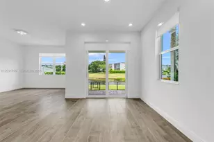 581 Sanderling Cir, Deerfield Beach, FL 33442 - Photo 16