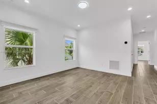 581 Sanderling Cir, Deerfield Beach, FL 33442 - Photo 32
