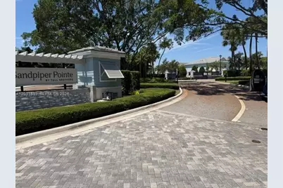 581 Sanderling Cir #581, Deerfield Beach, FL 33442 - Photo 2