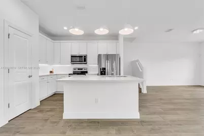 581 Sanderling Cir #581, Deerfield Beach, FL 33442 - Photo 10