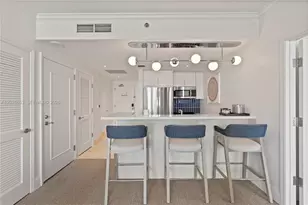 4401 Collins Ave, Miami Beach, FL 33140 - Photo 16