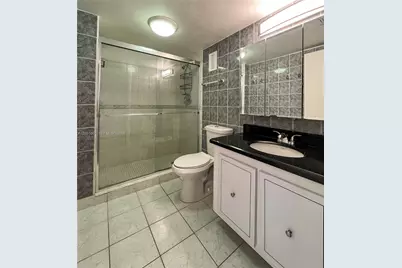 671 NE 195th St #425-E, Miami, FL 33179 - Photo 18